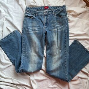 Mossimo distressed bootcut boyfriend jeans sz11